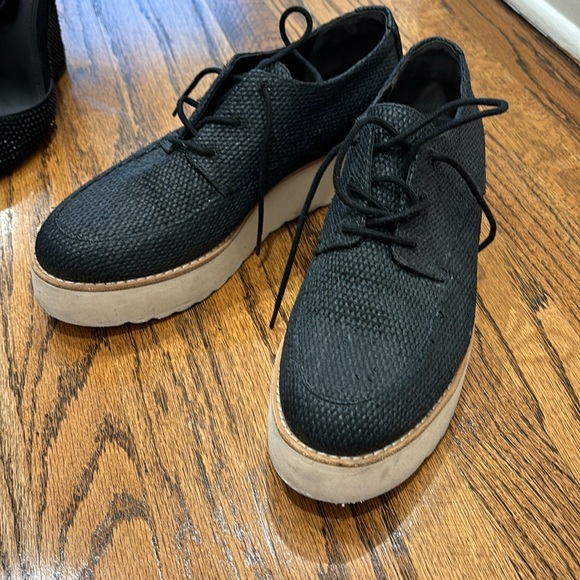 Vince Platform Sneakers - Picture 2 of 3